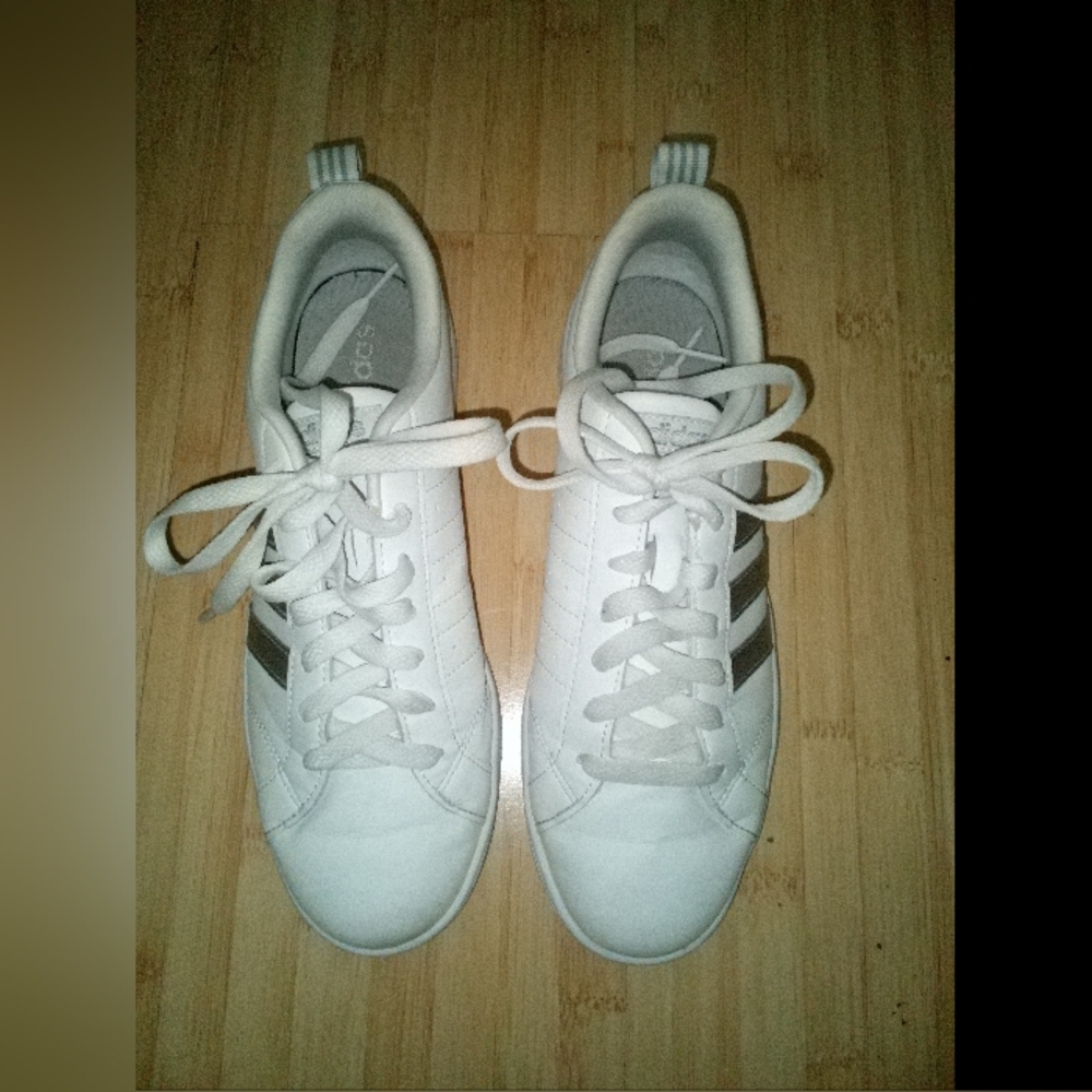 Adidas Advantage Women's White Sneakers With Gray Stripes